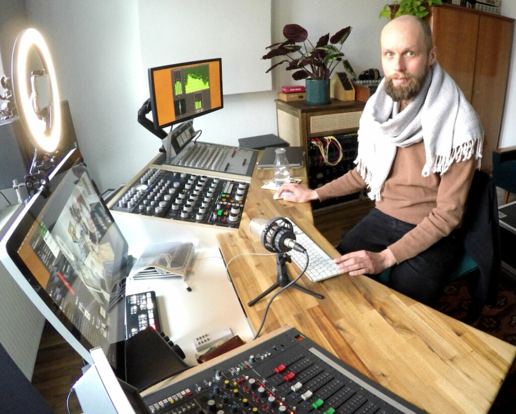 Falk Andreas, Audio Engineer at WE ARE PRODUCERS, in his studio